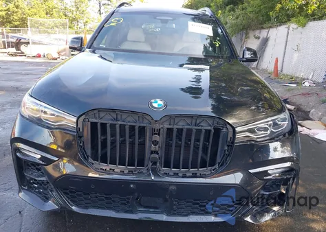 2020 BMW X7 xDrive40I z USA, uszkodzony, nr VIN 5UXCW2C09L9A01443